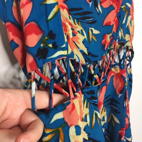 Topshop Crisscross Cutout Waist Floral Romper 8 - Picture 9 of 11